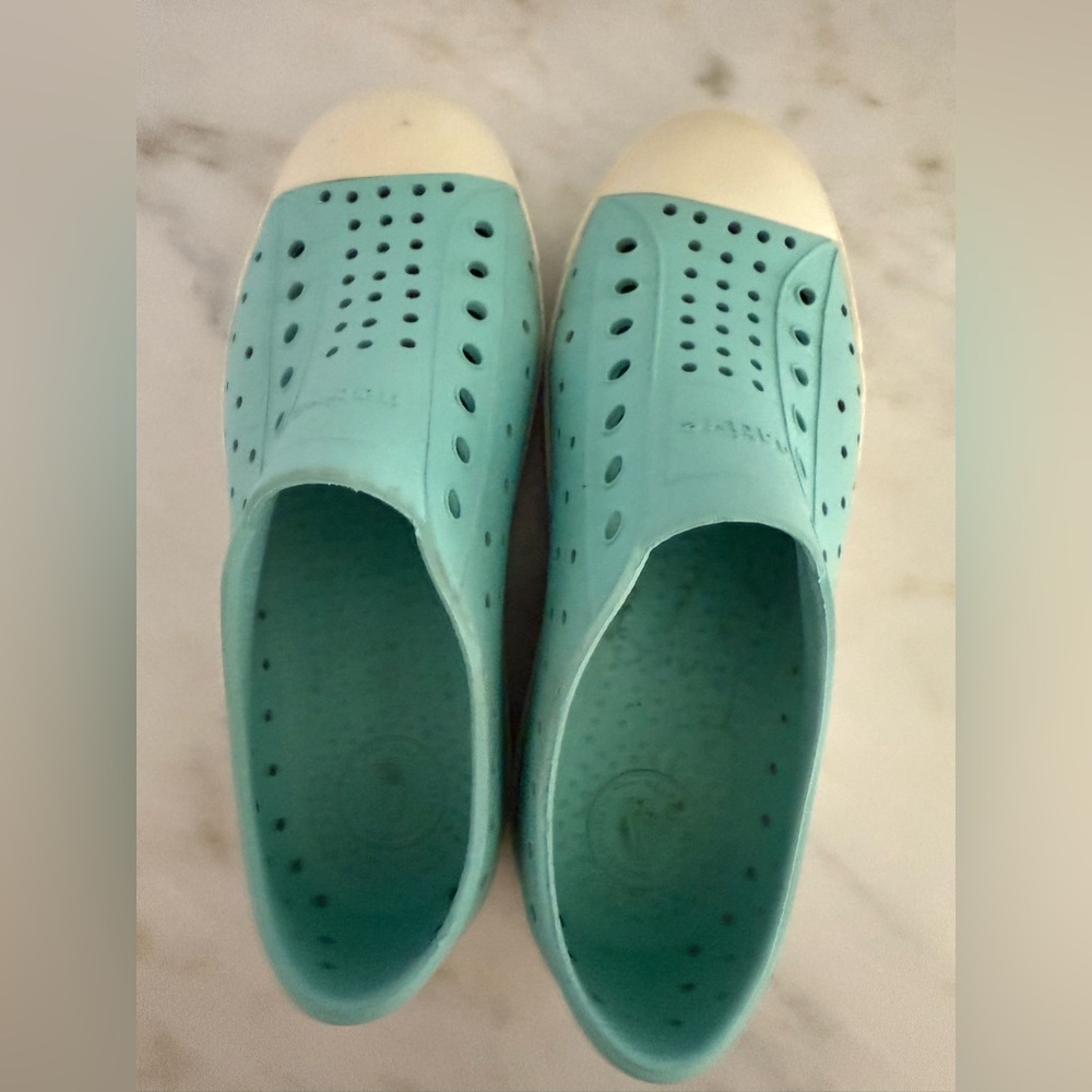 Native Shoes Kids Fresco Green/Shell White Jefferson Size J2 - Picture 8 of 10